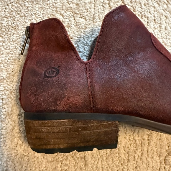 Born Kerri Distressed WesternBurgundy Suede Ankle Booties Size 7.5 M Pre-Owned - Picture 4 of 16